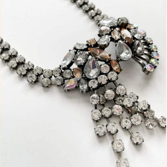 BANANA REPUBLIC ANTIQUE SILVER TONE CUT CRYSTAL 19"-21" NECKLACE NWT - Picture 6 of 8